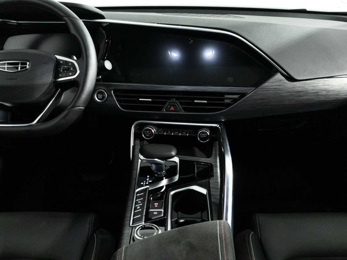 Geely Tugella с пробегом — 2023 год. Фото: #13