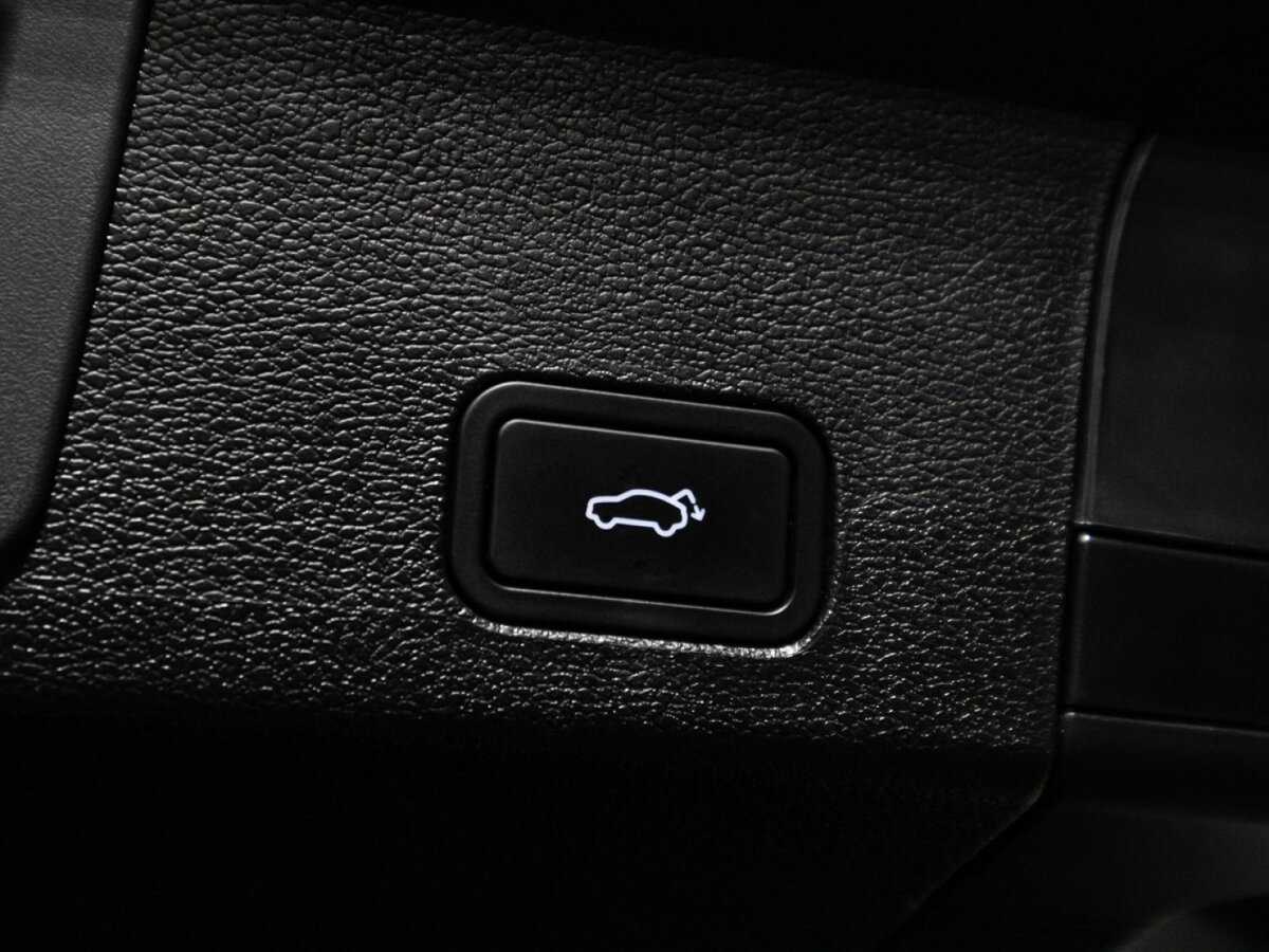 Geely Tugella с пробегом — 2023 год. Фото: #14