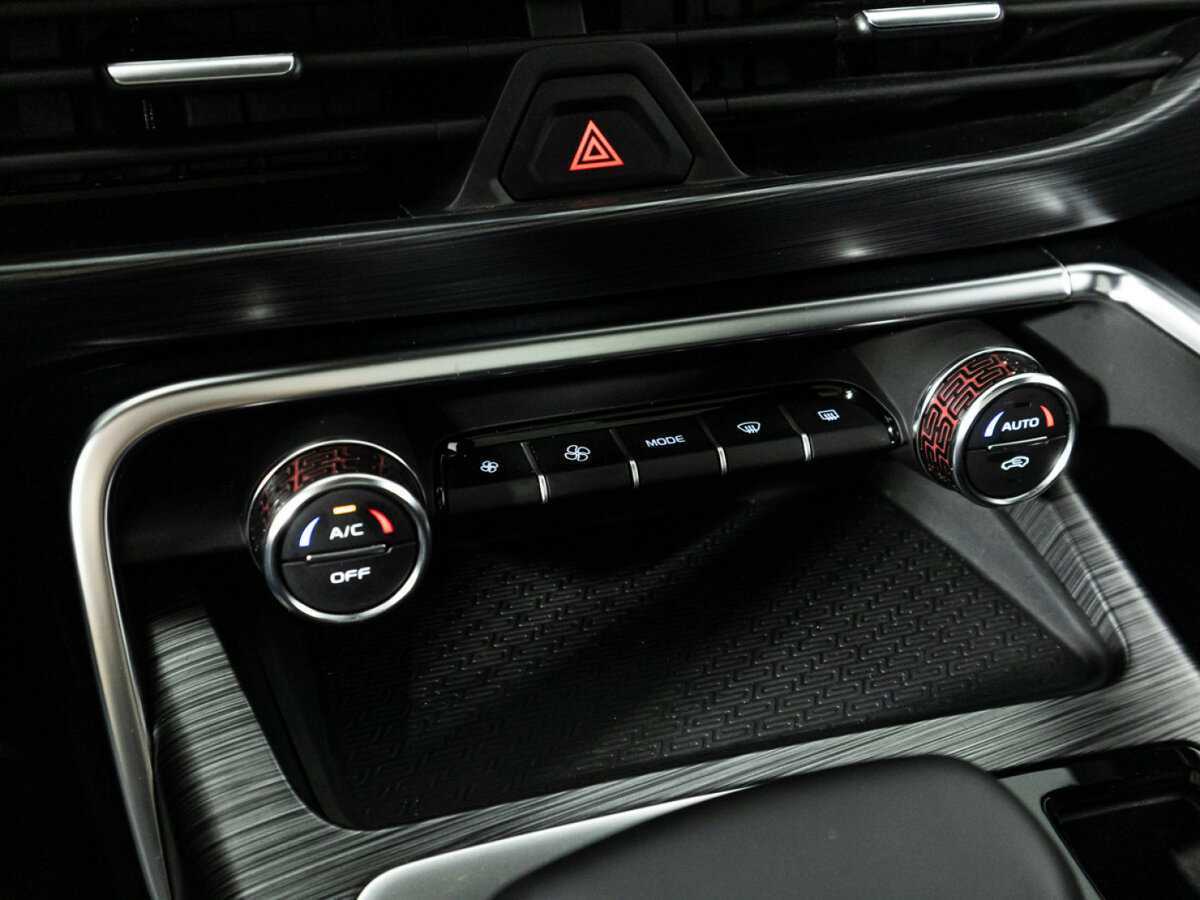 Geely Tugella с пробегом — 2023 год. Фото: #25