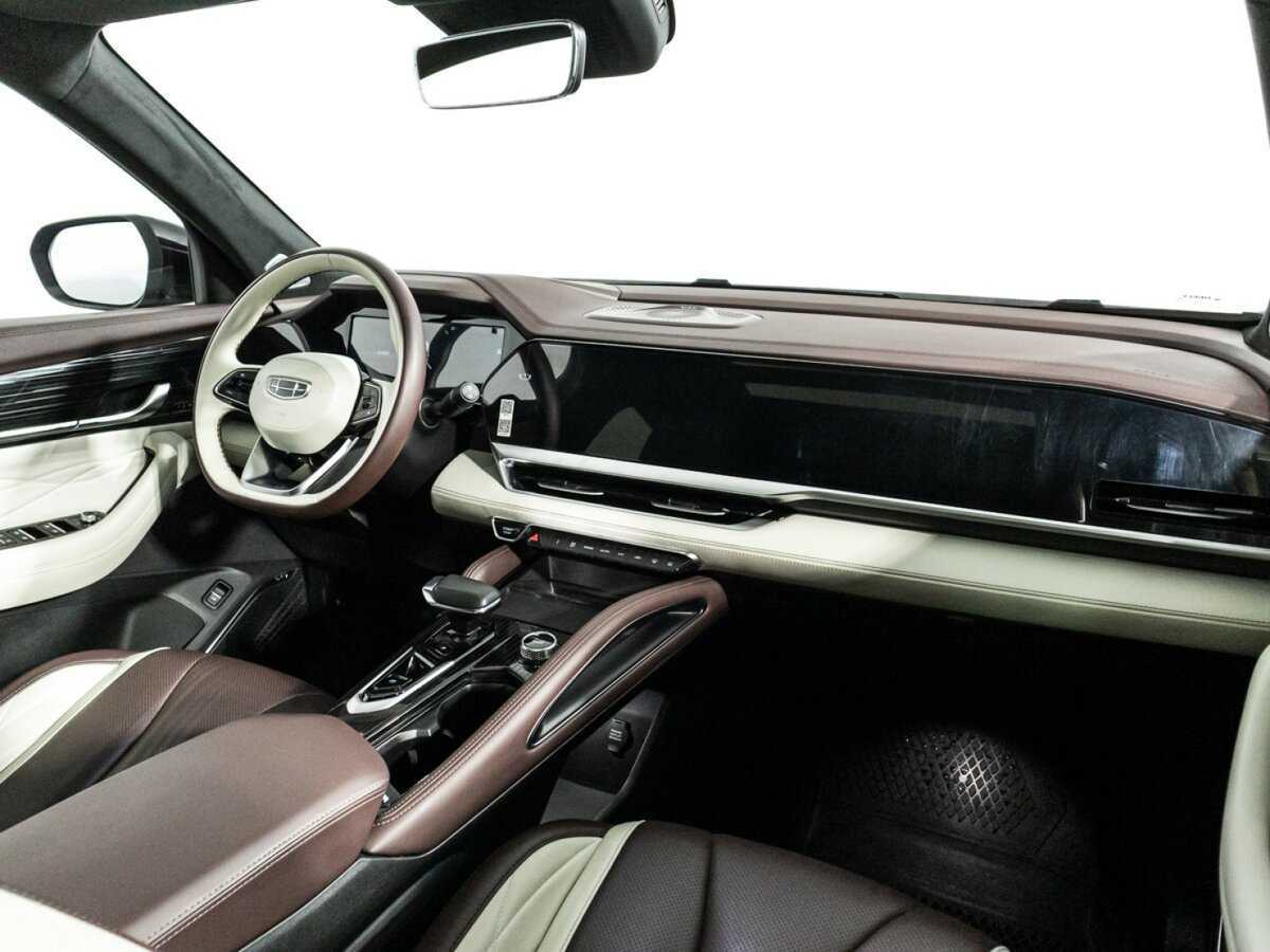 Geely Monjaro с пробегом — 2023 год. Фото: #8