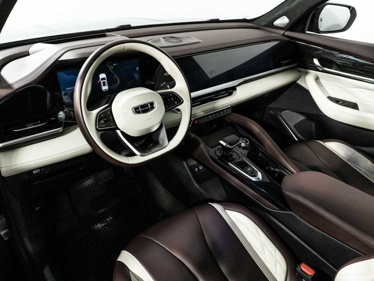 Geely Monjaro с пробегом — 2023 год. Фото: #10