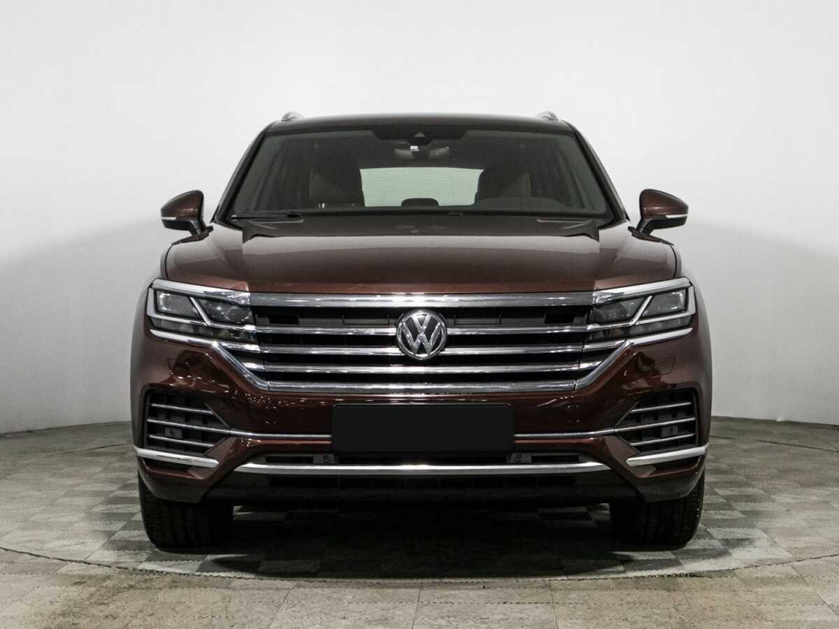 Volkswagen Touareg с пробегом — 2019 год. Фото: #1