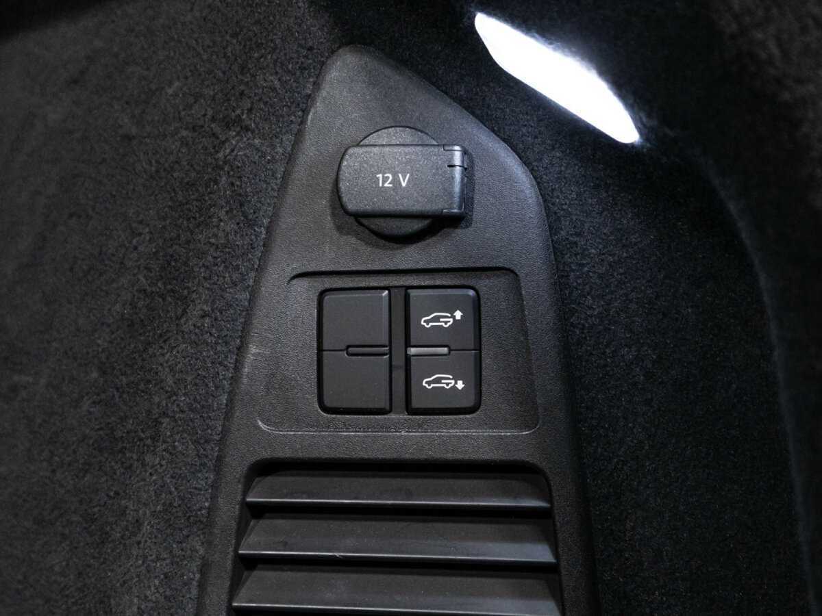 Volkswagen Touareg с пробегом — 2019 год. Фото: #15