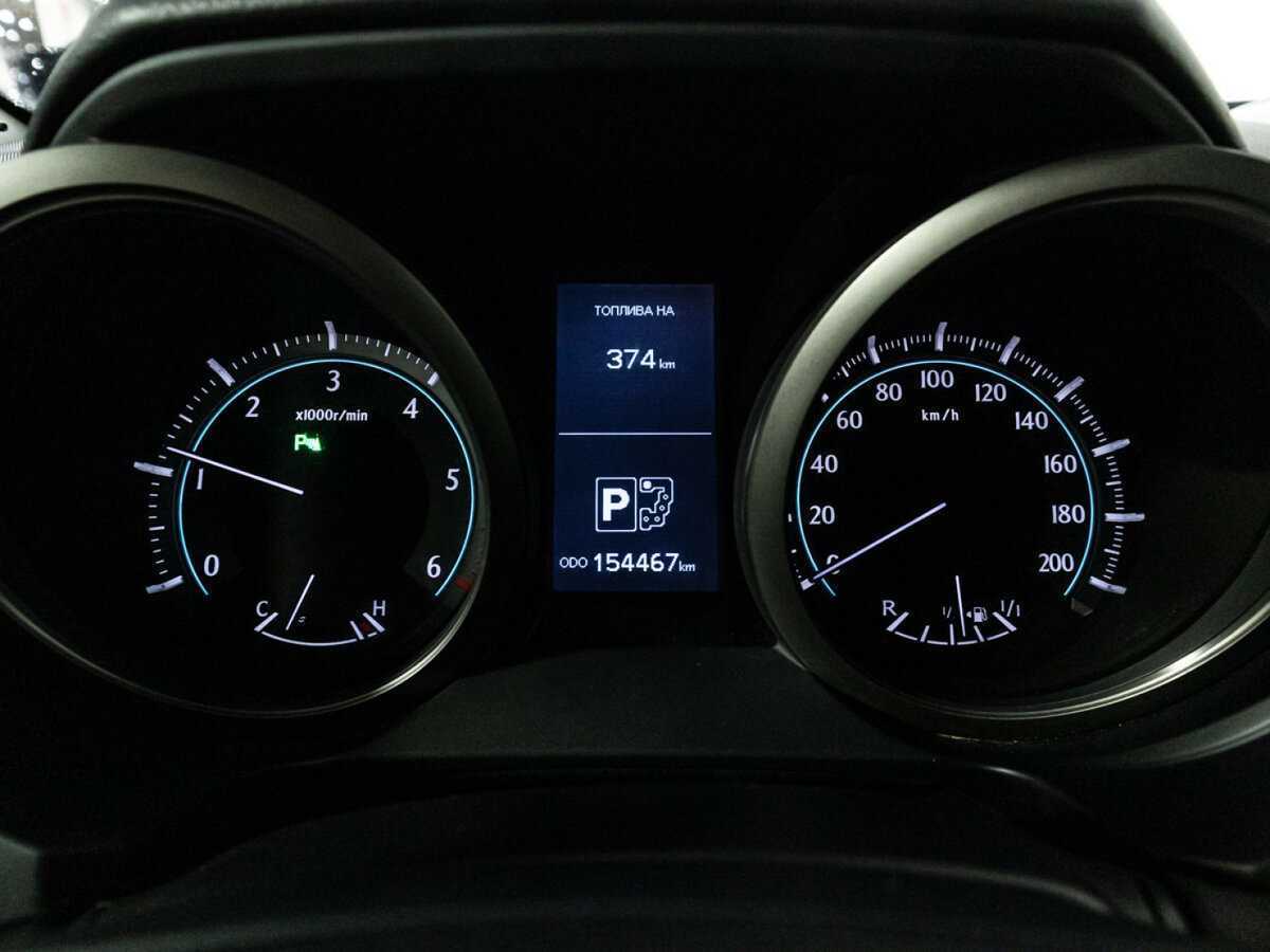 Toyota Land Cruiser Prado с пробегом — 2012 год. Фото: #10