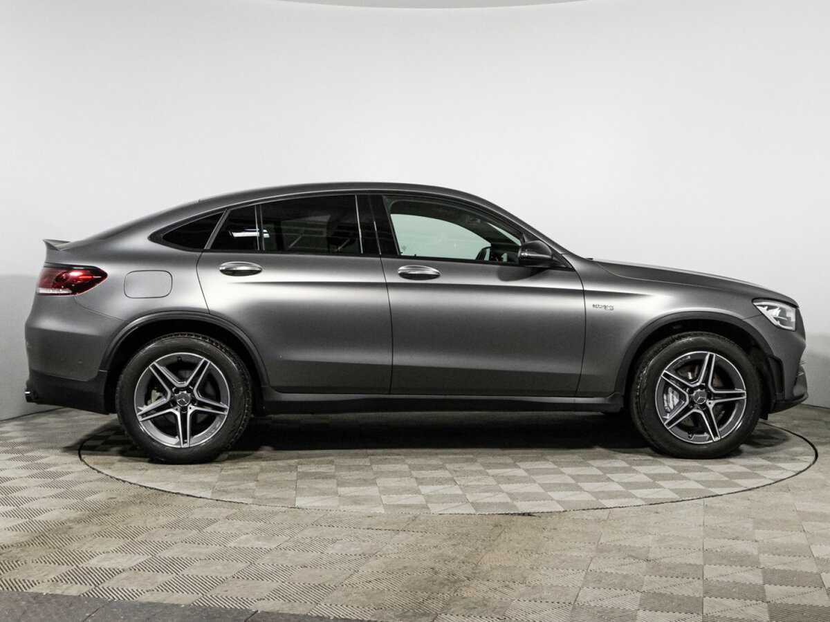 Mercedes-Benz GLC Coupe AMG с пробегом — 2021 год. Фото: #3