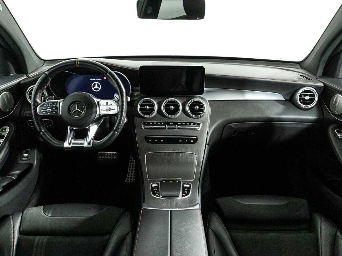 Mercedes-Benz GLC Coupe AMG с пробегом — 2021 год. Фото: #12