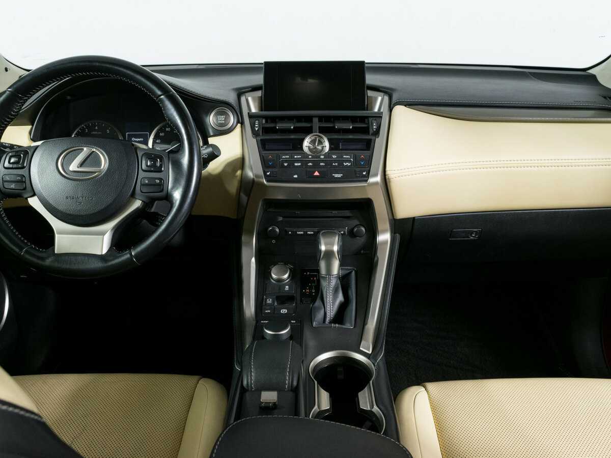 Lexus NX с пробегом — 2015 год. Фото: #8