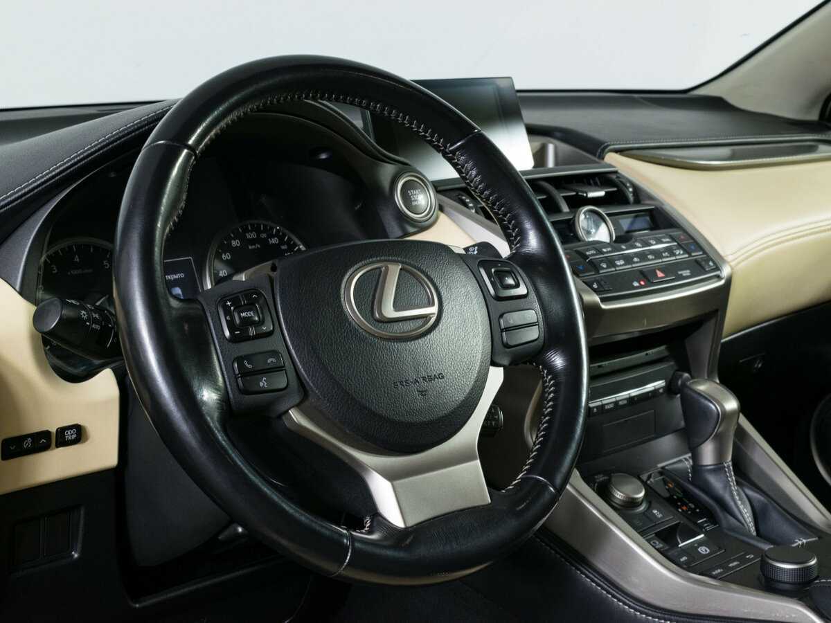 Lexus NX с пробегом — 2015 год. Фото: #11