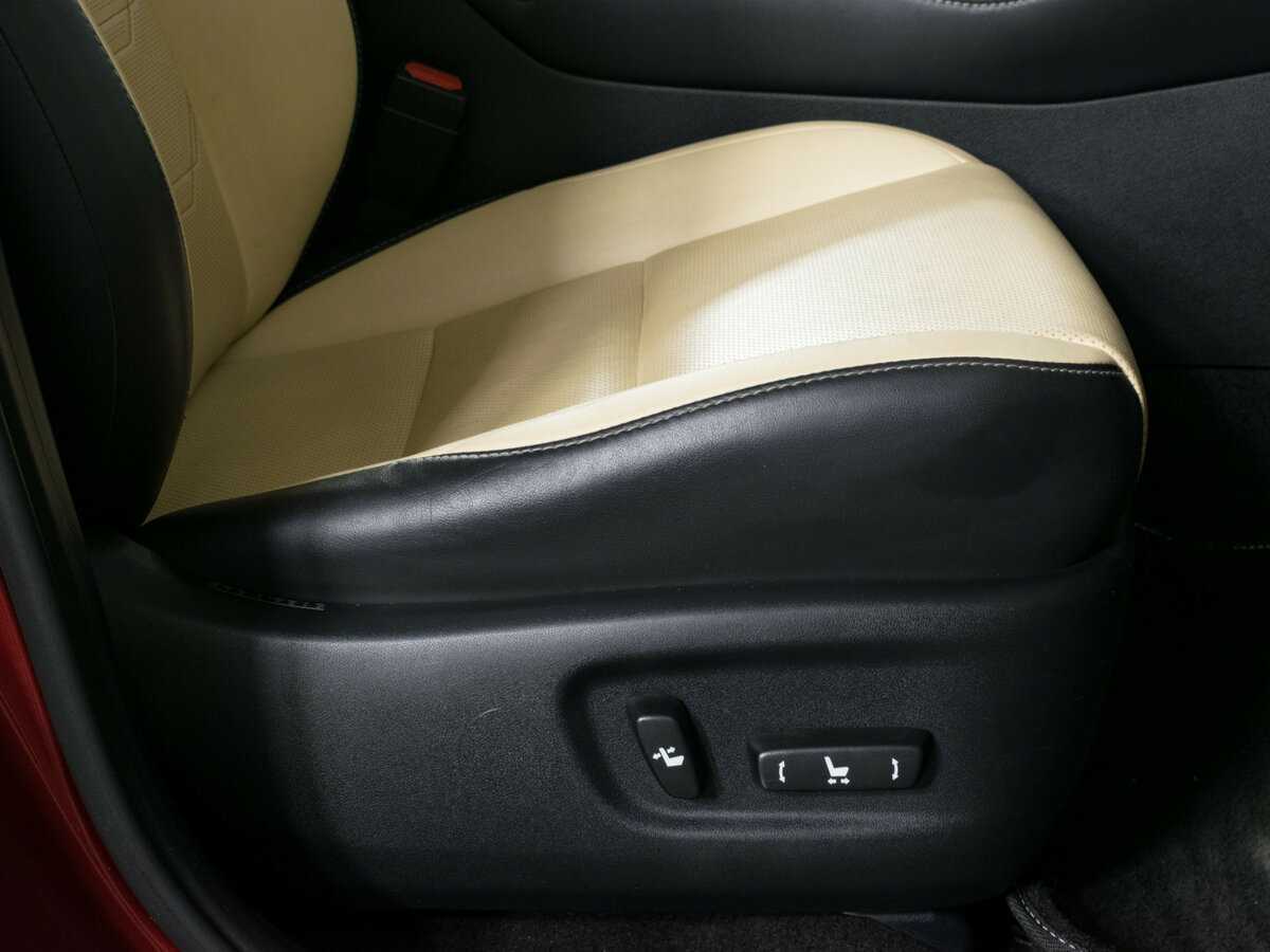 Lexus NX с пробегом — 2015 год. Фото: #14