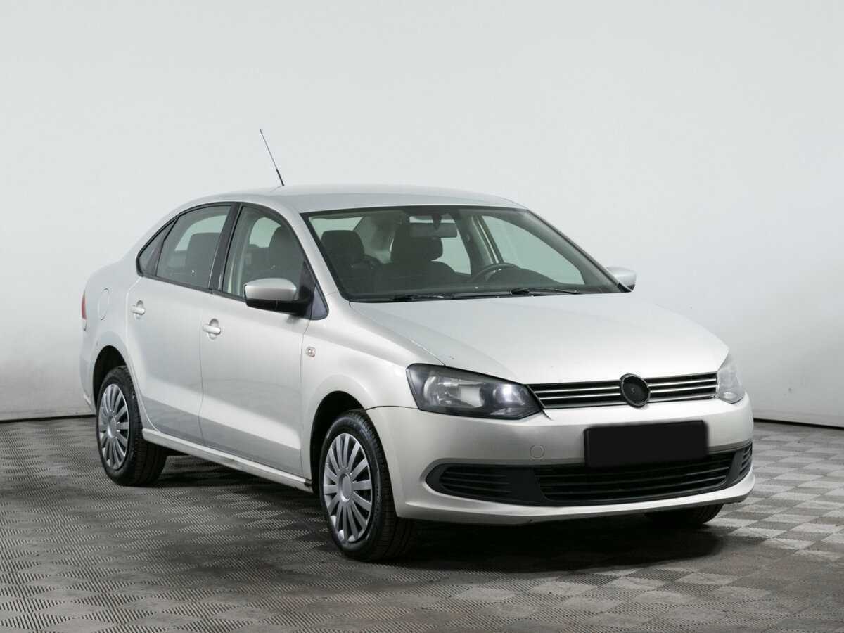 Volkswagen Polo с пробегом — 2011 год. Фото: #2