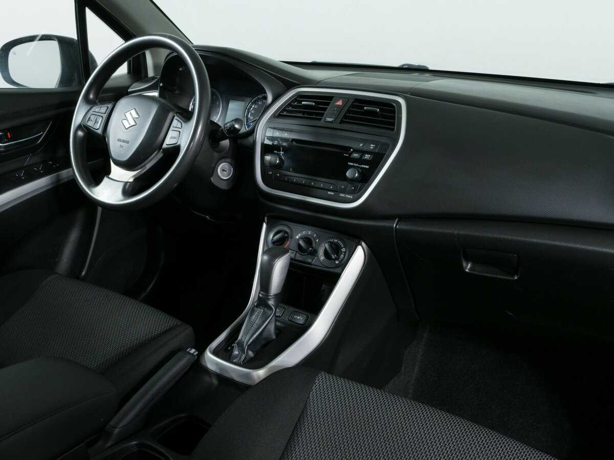 Suzuki SX4 с пробегом — 2014 год. Фото: #7