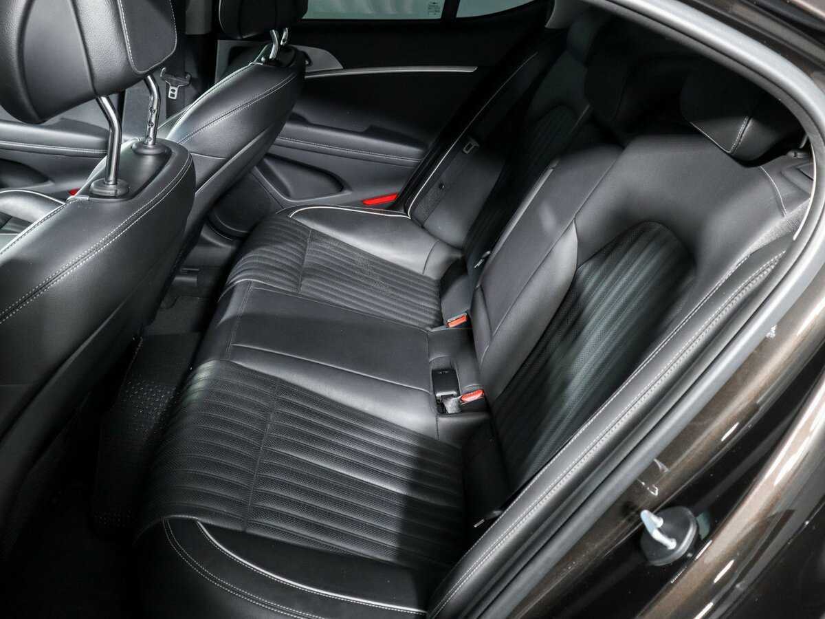 Genesis G70 с пробегом — 2018 год. Фото: #6