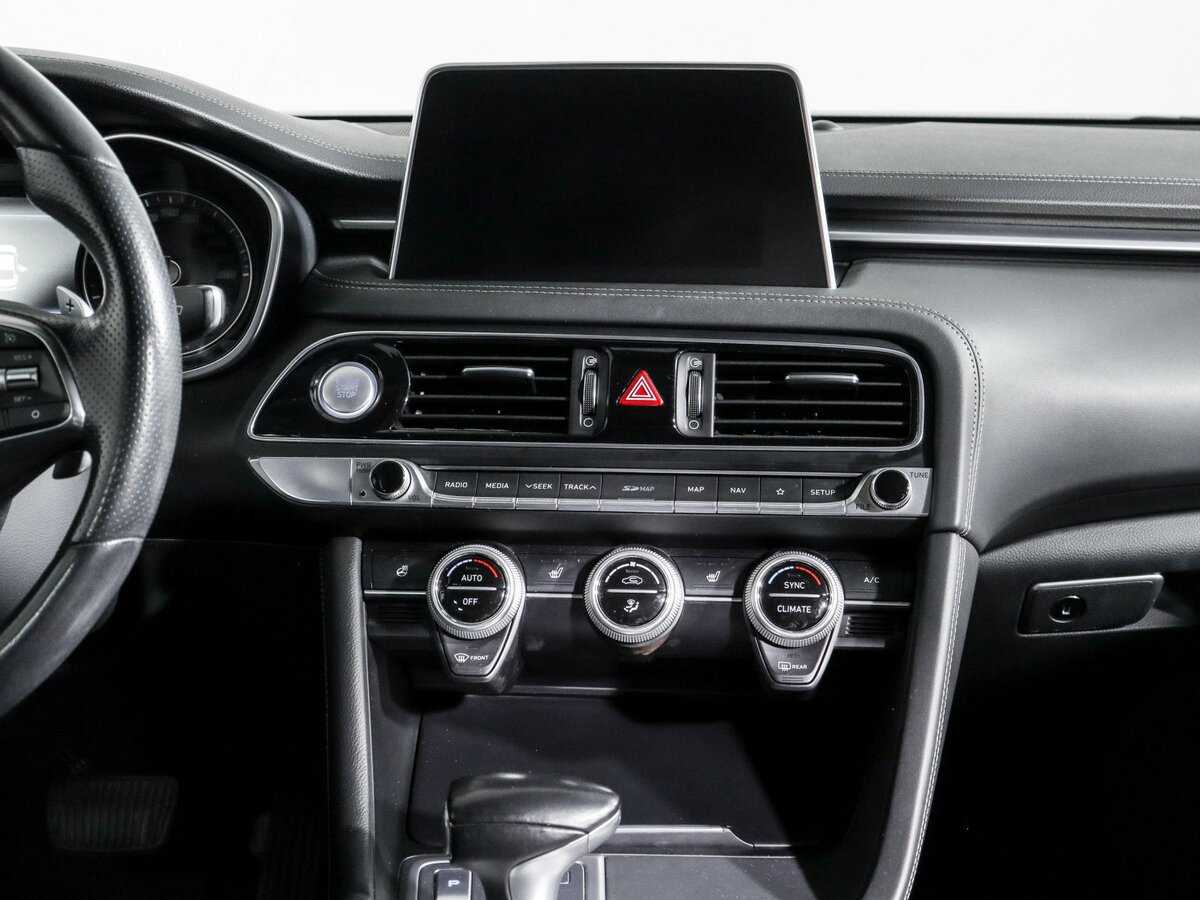 Genesis G70 с пробегом — 2018 год. Фото: #9