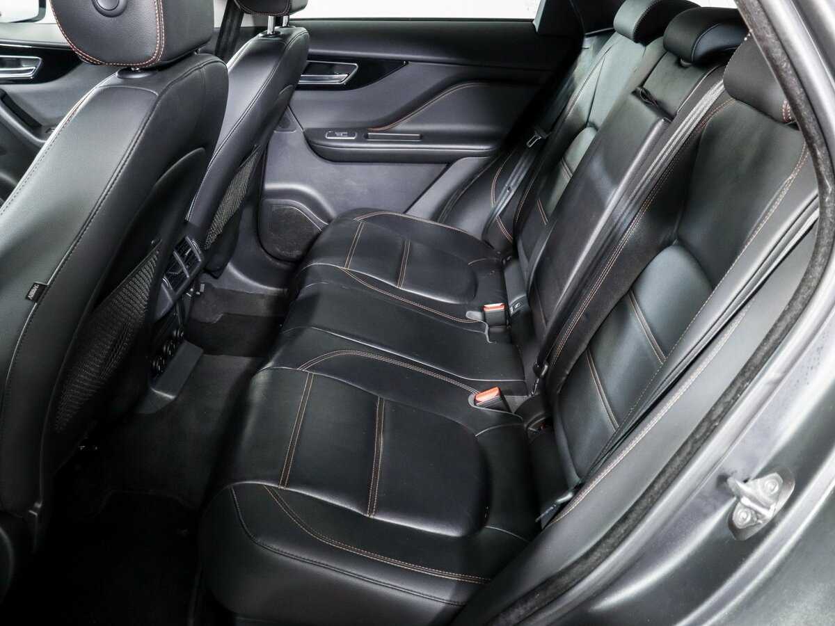 Jaguar F-Pace с пробегом — 2017 год. Фото: #9