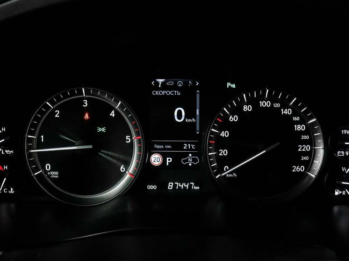 Lexus LX с пробегом — 2016 год. Фото: #7