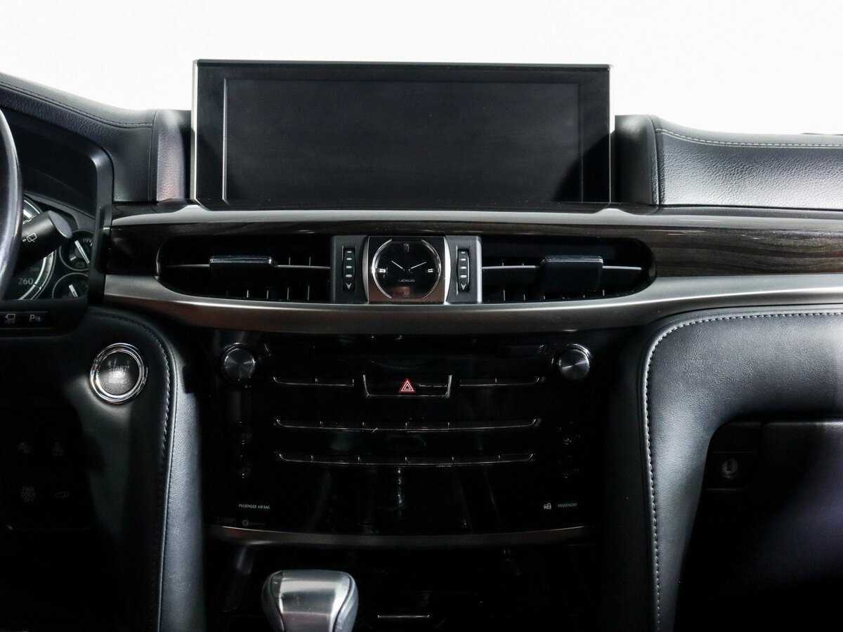 Lexus LX с пробегом — 2016 год. Фото: #9