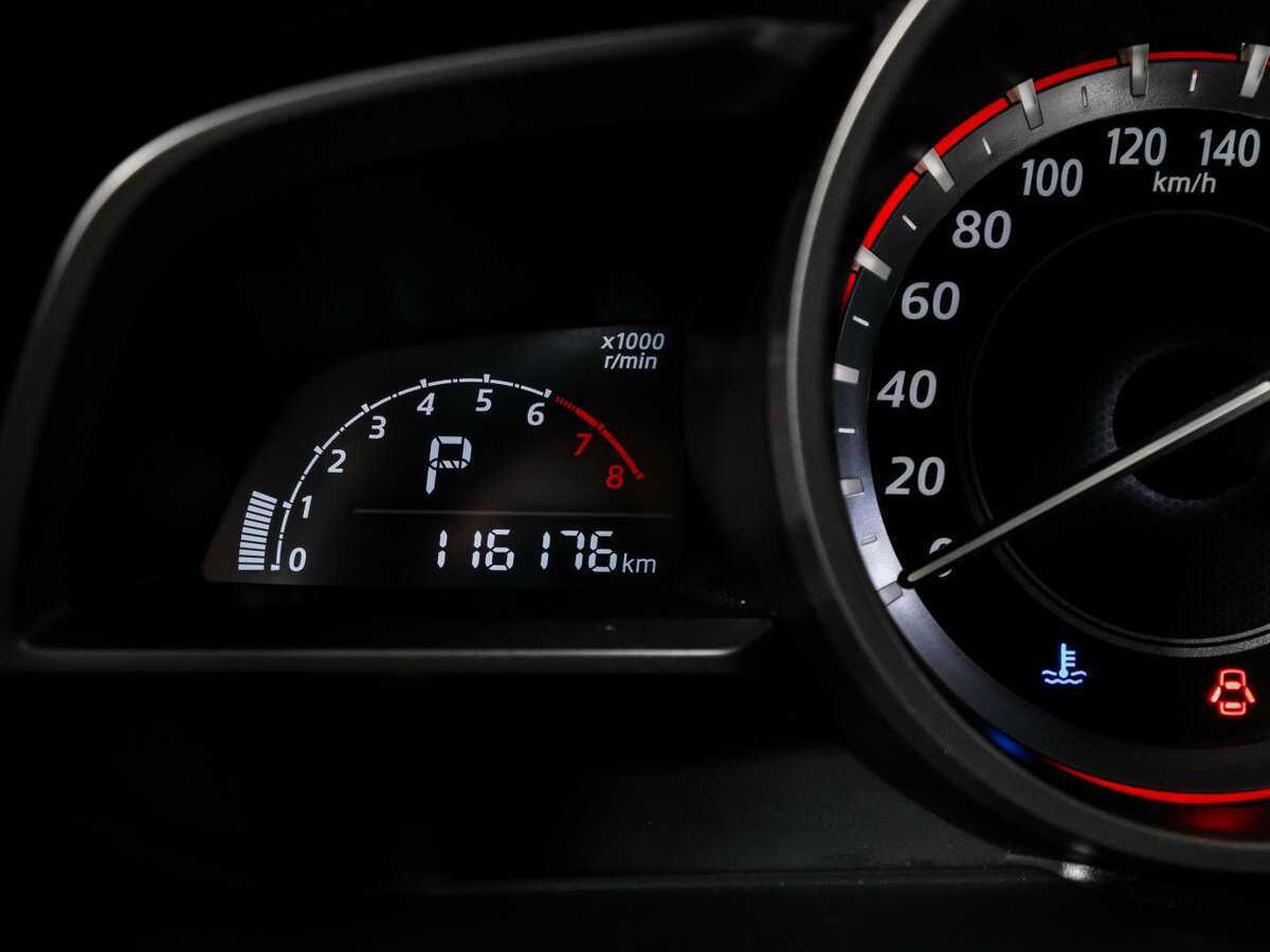 Mazda 3 с пробегом — 2014 год. Фото: #7