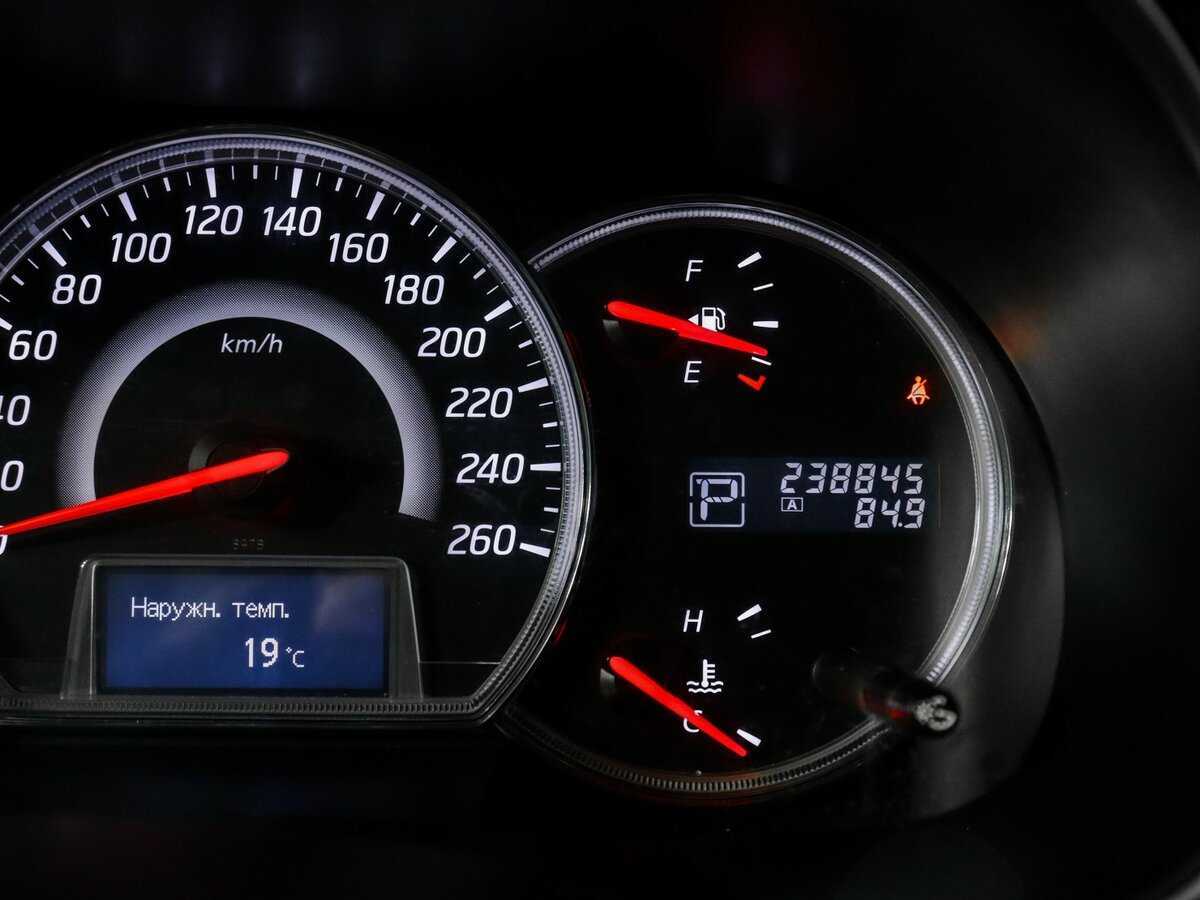 Nissan Teana с пробегом — 2011 год. Фото: #7