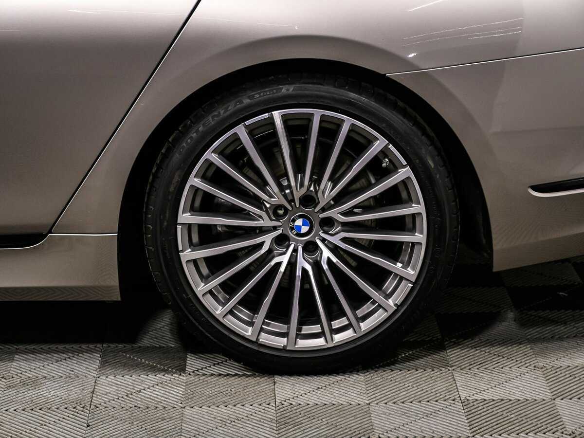 BMW 7 серии с пробегом — 2019 год. Фото: #13