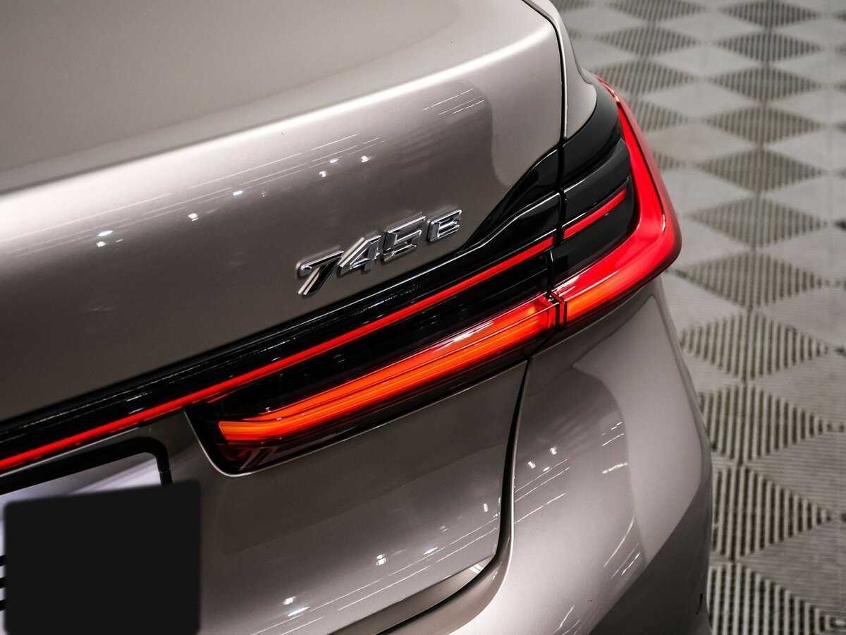 BMW 7 серии с пробегом — 2019 год. Фото: #19