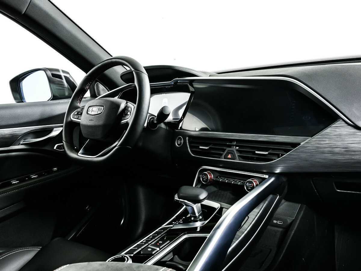 Geely Tugella с пробегом — 2024 год. Фото: #8