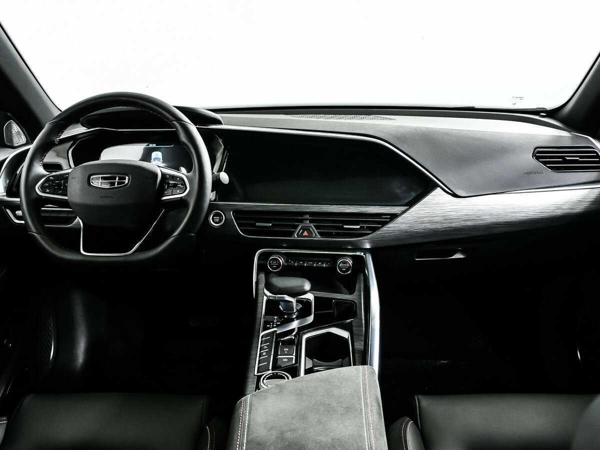 Geely Tugella с пробегом — 2024 год. Фото: #10