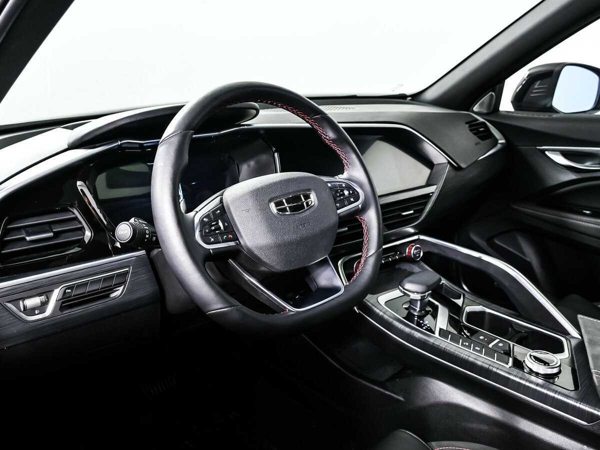 Geely Tugella с пробегом — 2024 год. Фото: #12