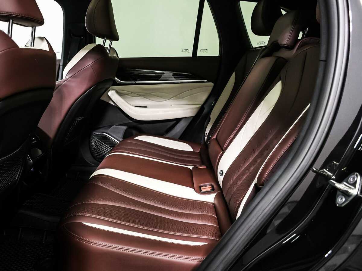 Geely Monjaro с пробегом — 2023 год. Фото: #11