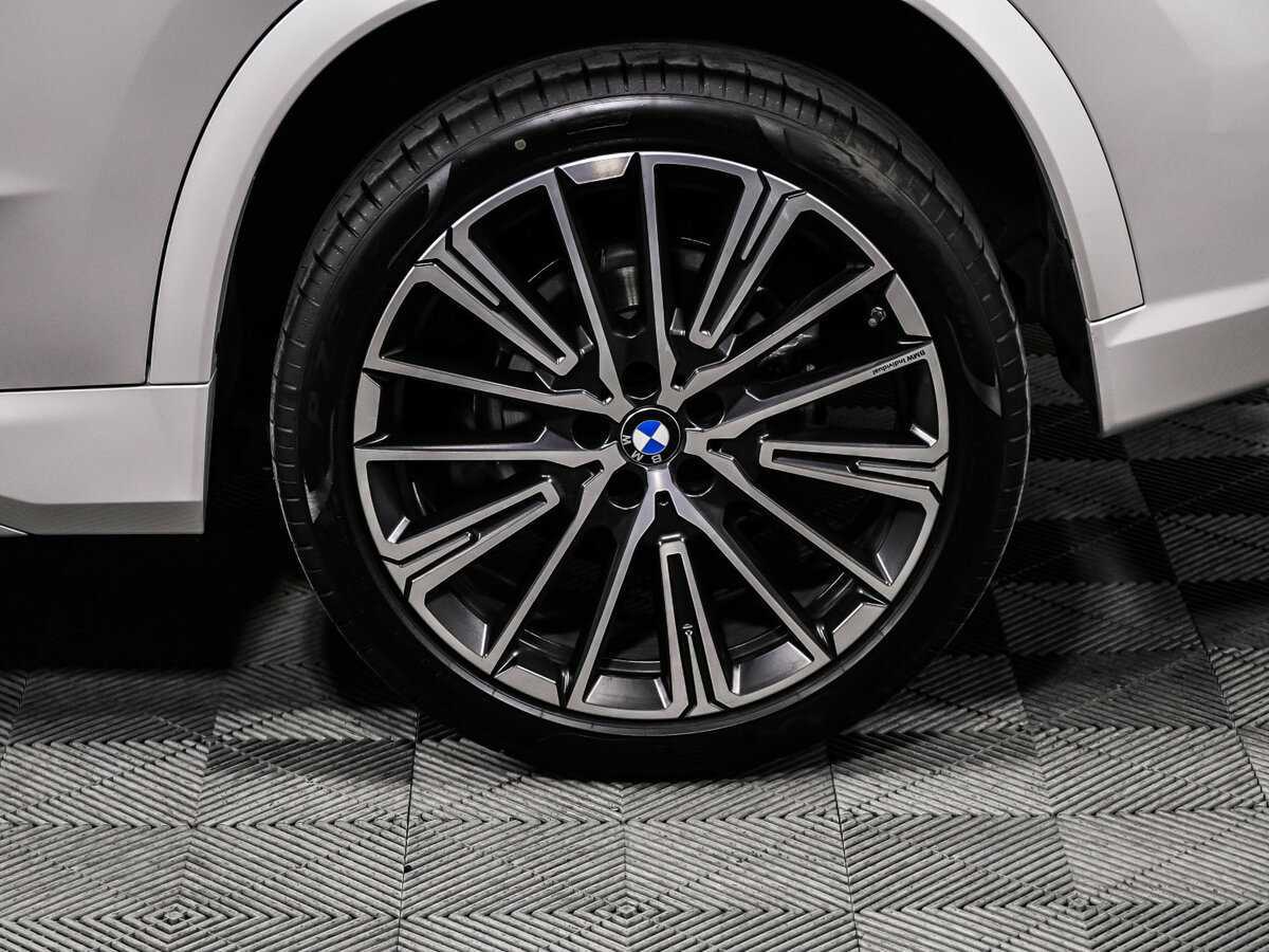 BMW X1 с пробегом — 2024 год. Фото: #13