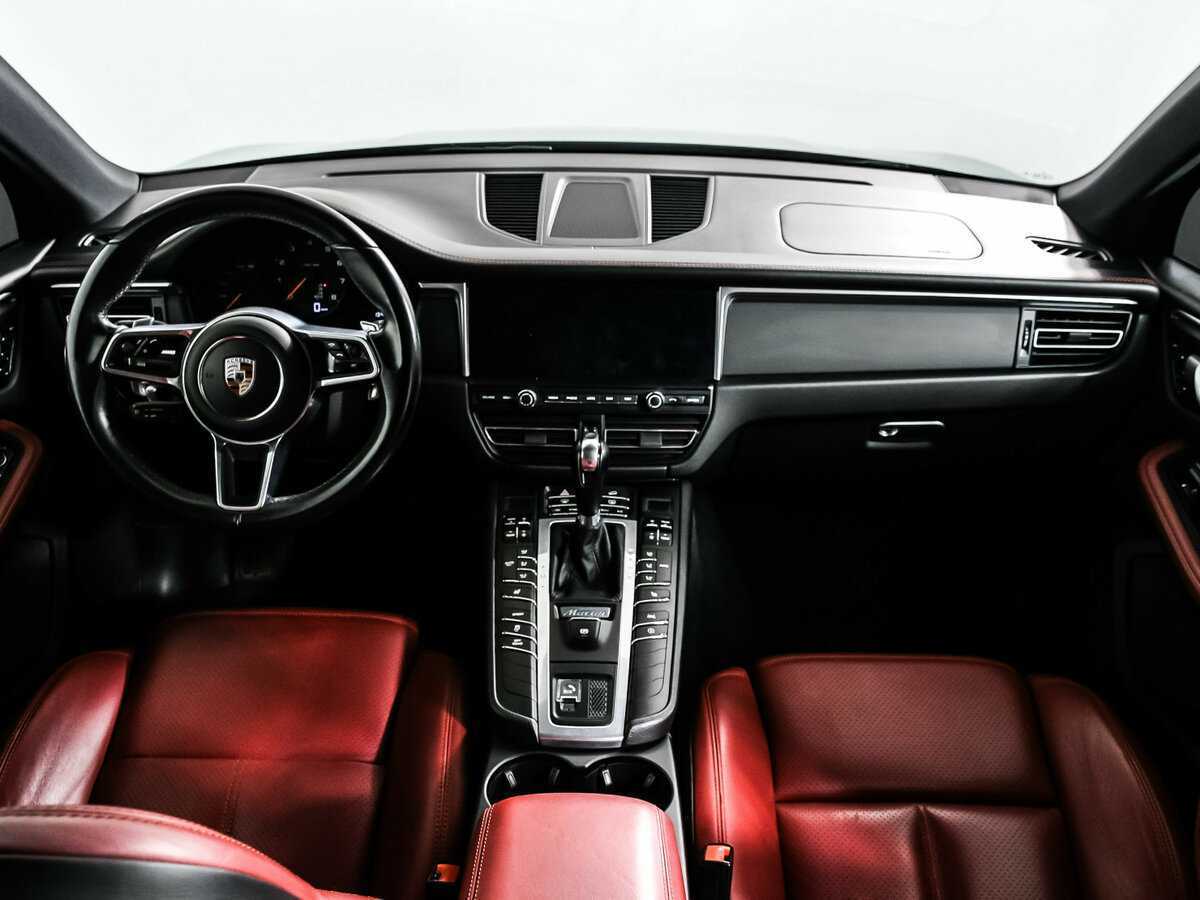 Porsche Macan с пробегом — 2019 год. Фото: #10