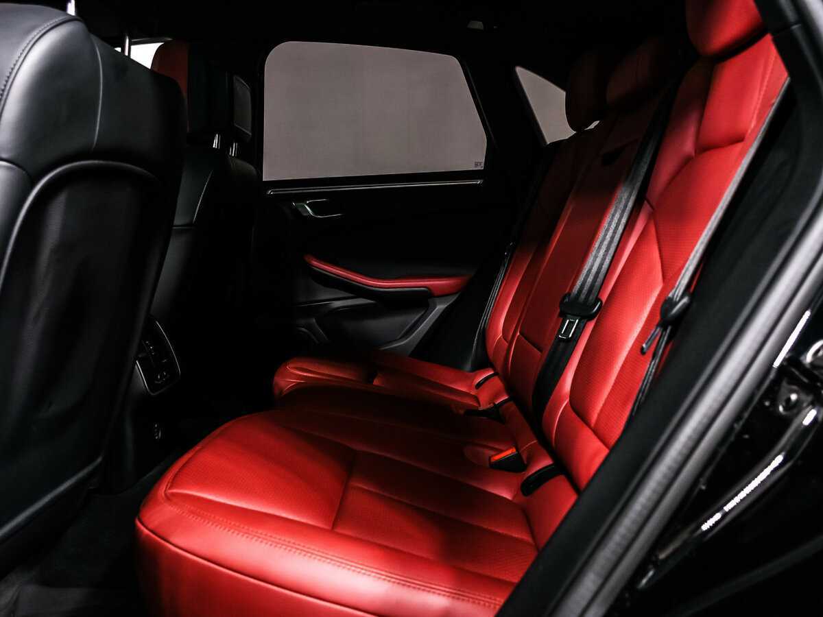 Porsche Macan с пробегом — 2019 год. Фото: #12