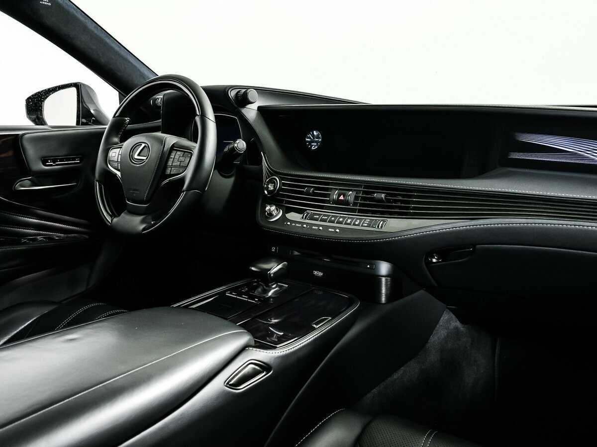 Lexus LS с пробегом — 2018 год. Фото: #8