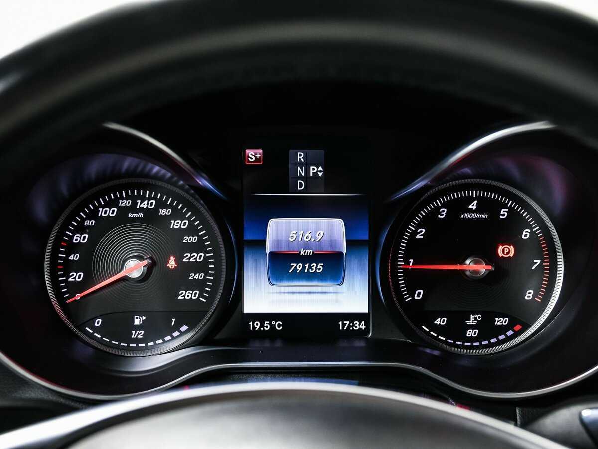 Mercedes-Benz GLC Coupe с пробегом — 2017 год. Фото: #9