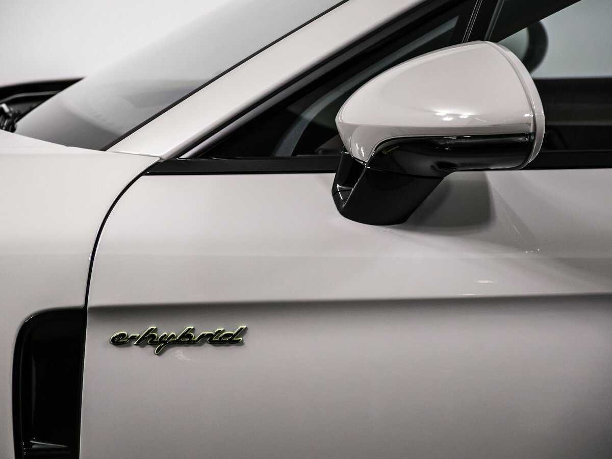 Porsche Panamera с пробегом — 2021 год. Фото: #13