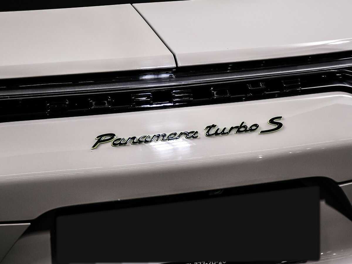Porsche Panamera с пробегом — 2021 год. Фото: #17