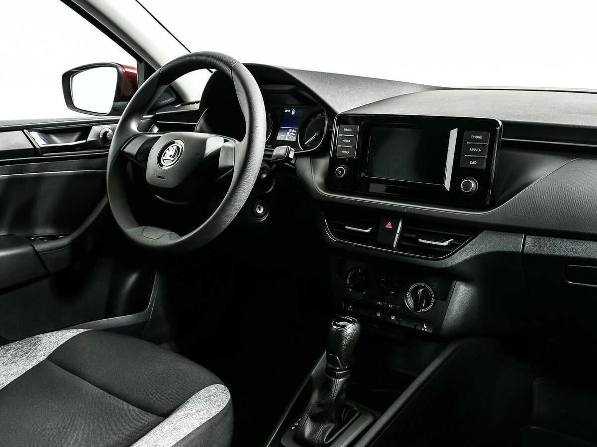 Skoda Rapid с пробегом — 2020 год. Фото: #8