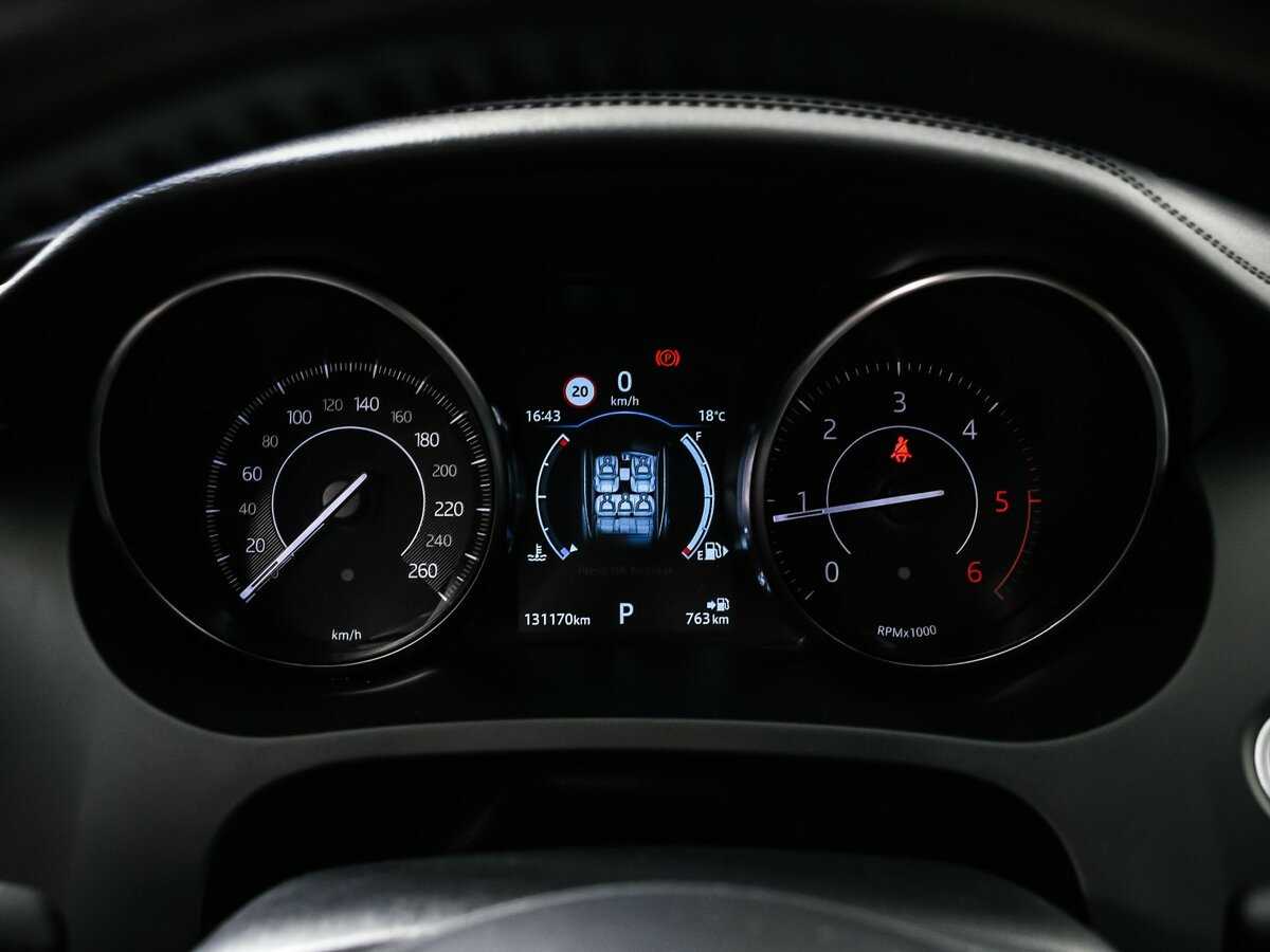 Jaguar E-Pace с пробегом — 2018 год. Фото: #9