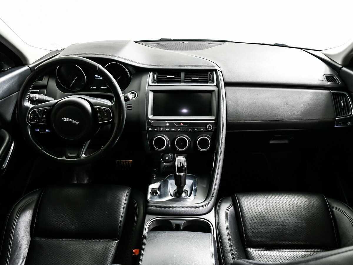 Jaguar E-Pace с пробегом — 2018 год. Фото: #10