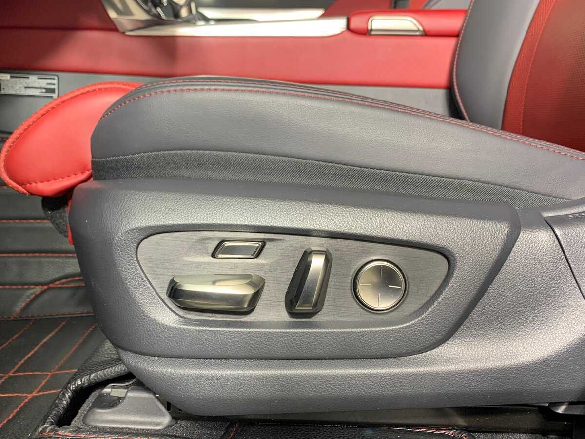 Lexus LX с пробегом — 2024 год. Фото: #17