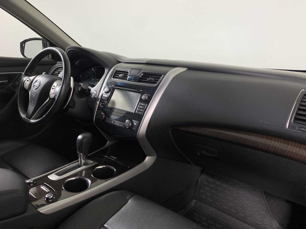 Nissan Teana с пробегом — 2015 год. Фото: #12