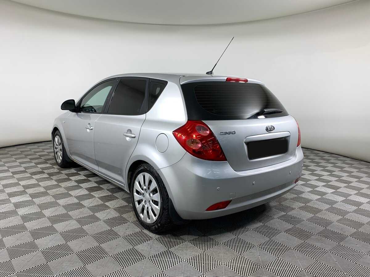 Kia Ceed с пробегом — 2007 год. Фото: #6