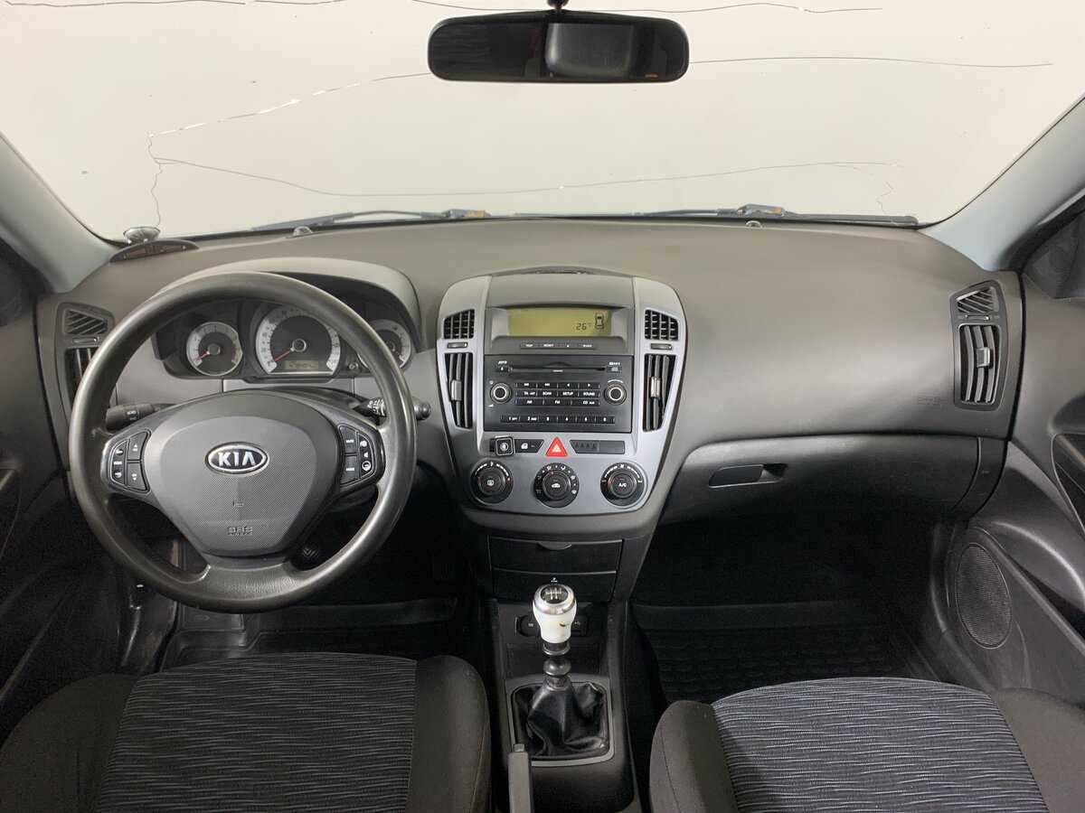 Kia Ceed с пробегом — 2007 год. Фото: #12