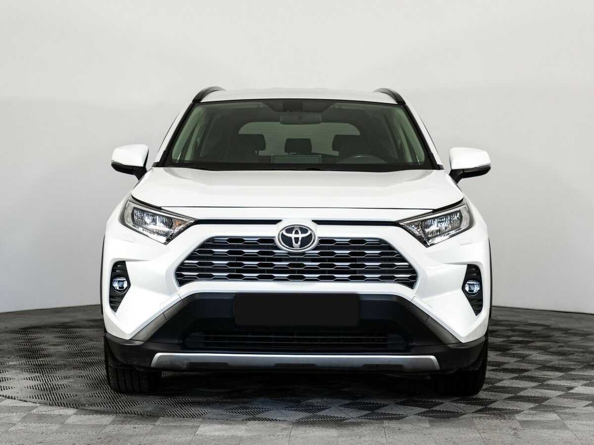Toyota RAV4 с пробегом — 2020 год. Фото: #2
