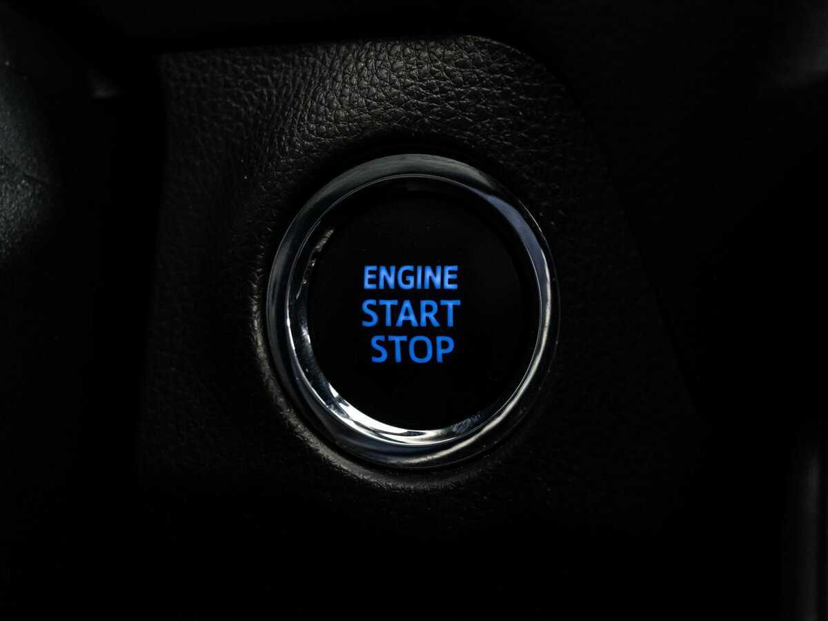 Toyota RAV4 с пробегом — 2020 год. Фото: #13