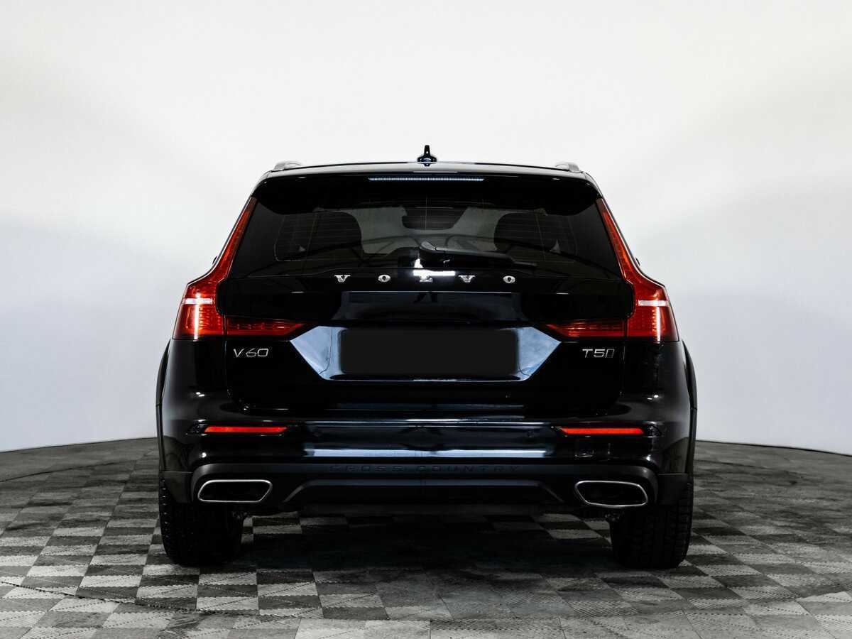 Volvo V60 Cross Country с пробегом — 2019 год. Фото: #4