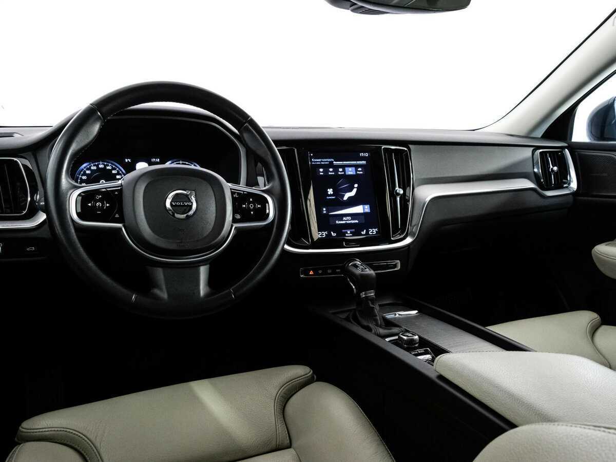 Volvo V60 Cross Country с пробегом — 2019 год. Фото: #8