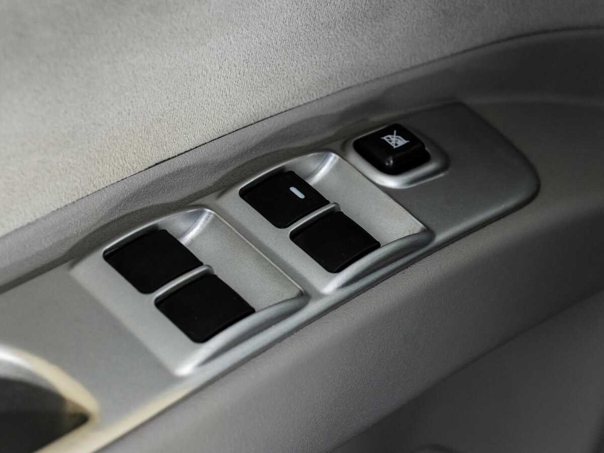 Mitsubishi Pajero Sport с пробегом — 2011 год. Фото: #13