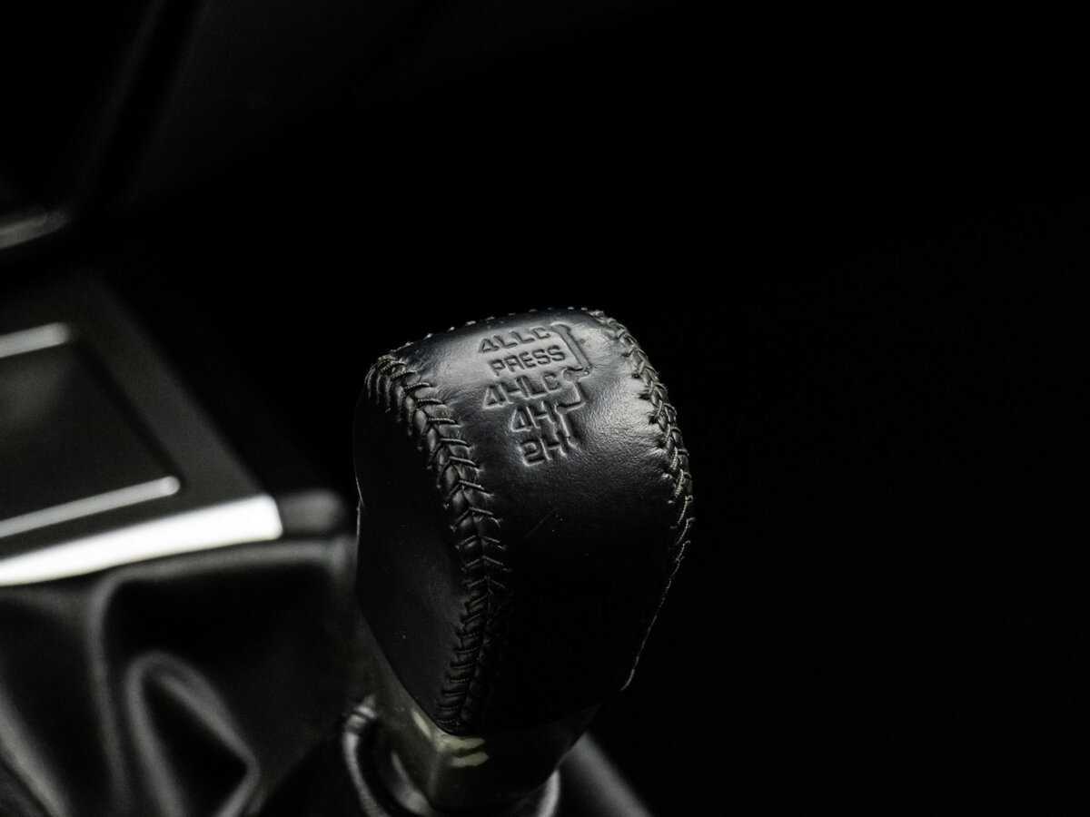 Mitsubishi Pajero Sport с пробегом — 2010 год. Фото: #8