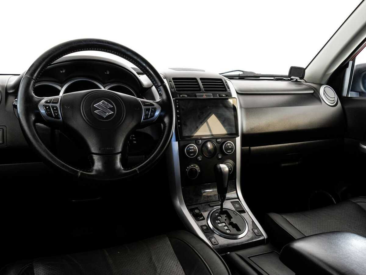 Suzuki Grand Vitara с пробегом — 2010 год. Фото: #8