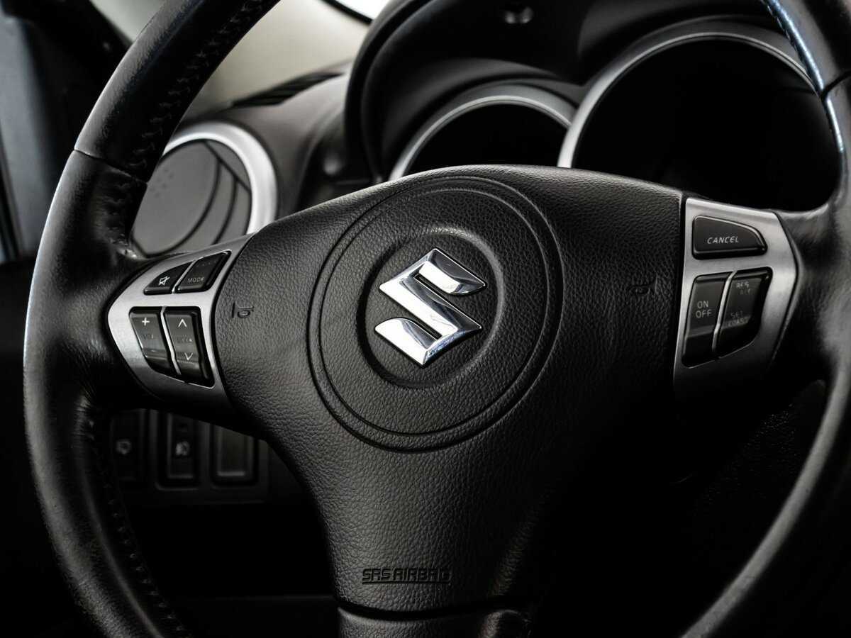 Suzuki Grand Vitara с пробегом — 2010 год. Фото: #9